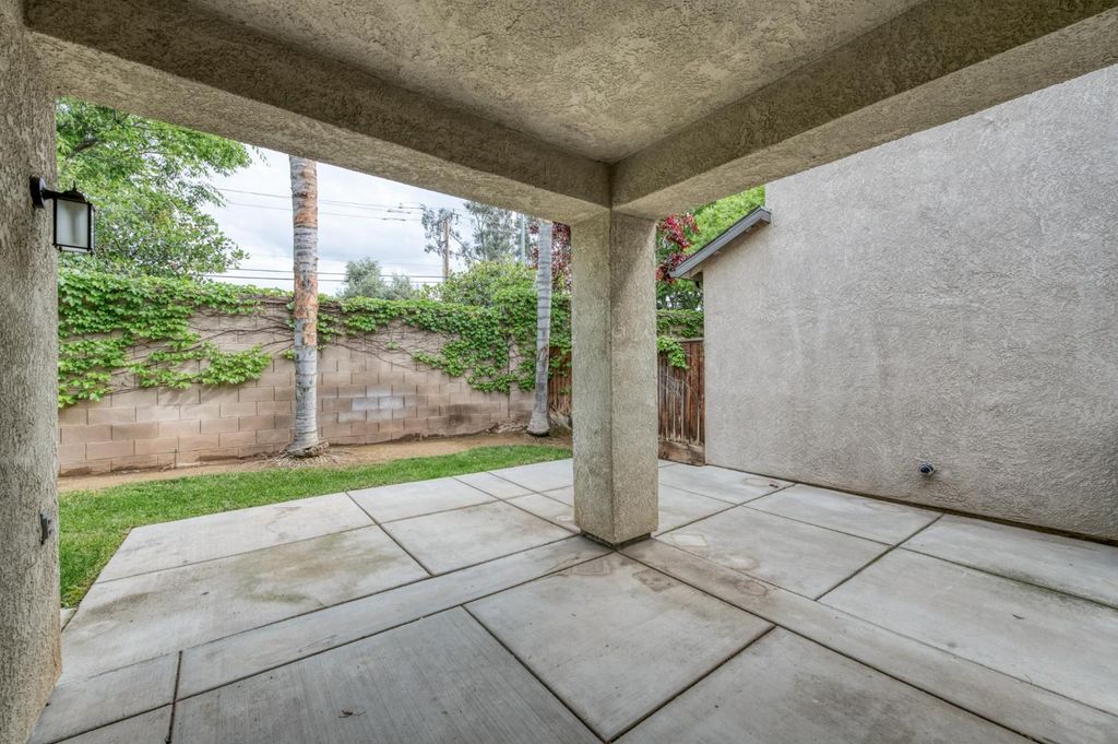 Image 25 of property listing at 4113 W Cherry Tree Lane, Fresno, CA 93722