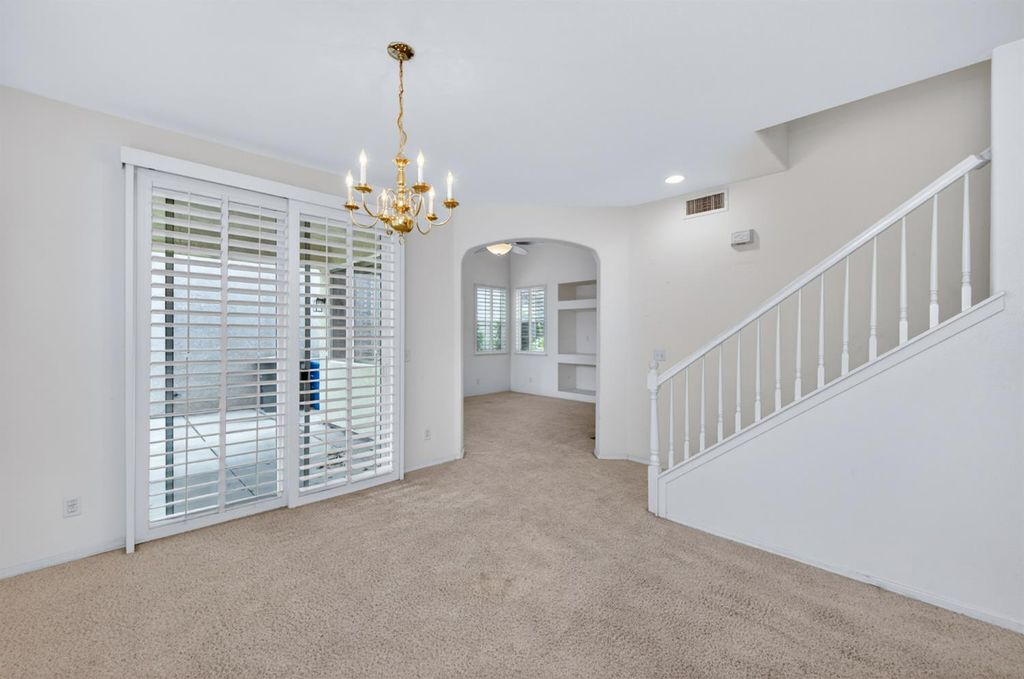 Image 8 of property listing at 4113 W Cherry Tree Lane, Fresno, CA 93722