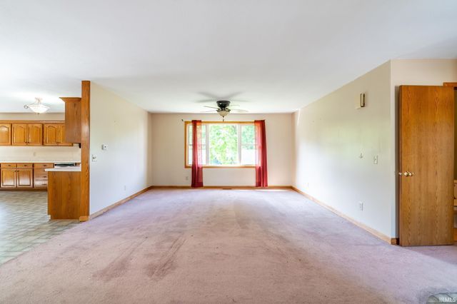 9540 E 500 S Road, Wolcottville, IN 46795