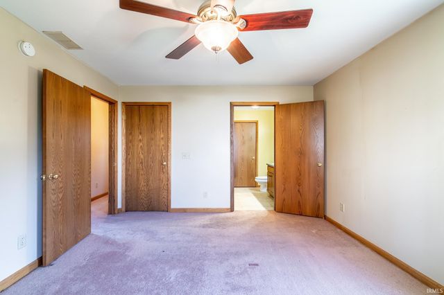 9540 E 500 S Road, Wolcottville, IN 46795