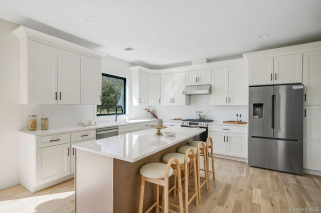 85 Roanoke Court, Riverhead, NY 11901