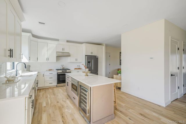 85 Roanoke Court, Riverhead, NY 11901