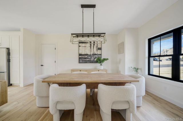 85 Roanoke Court, Riverhead, NY 11901