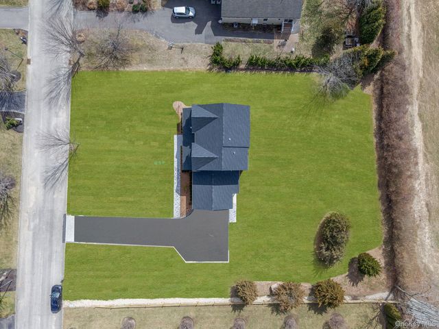 85 Roanoke Court, Riverhead, NY 11901