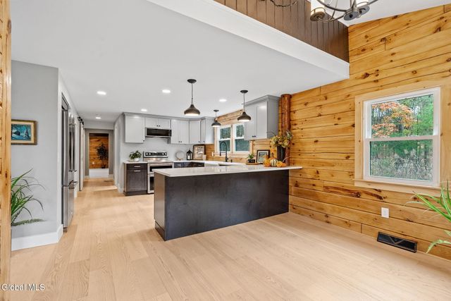 20 N Pine Drive, Nassau, NY 12123