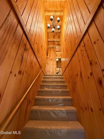 20 N Pine Drive, Nassau, NY 12123