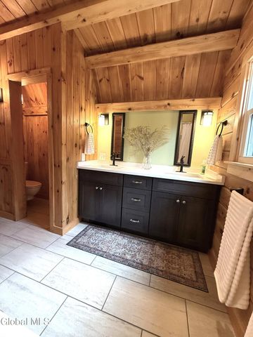 20 N Pine Drive, Nassau, NY 12123