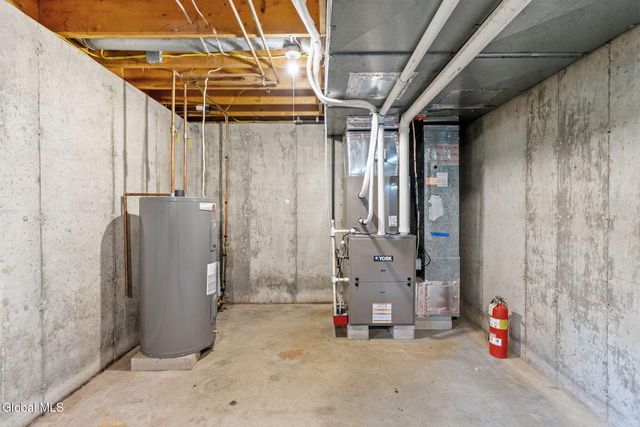 20 N Pine Drive, Nassau, NY 12123