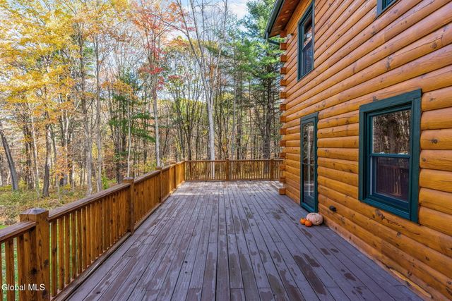 20 N Pine Drive, Nassau, NY 12123