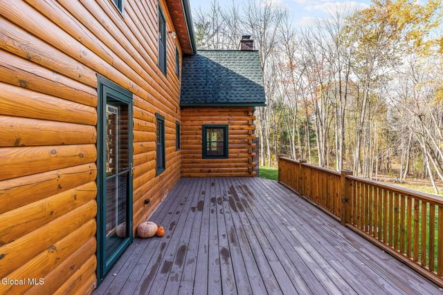 20 N Pine Drive, Nassau, NY 12123