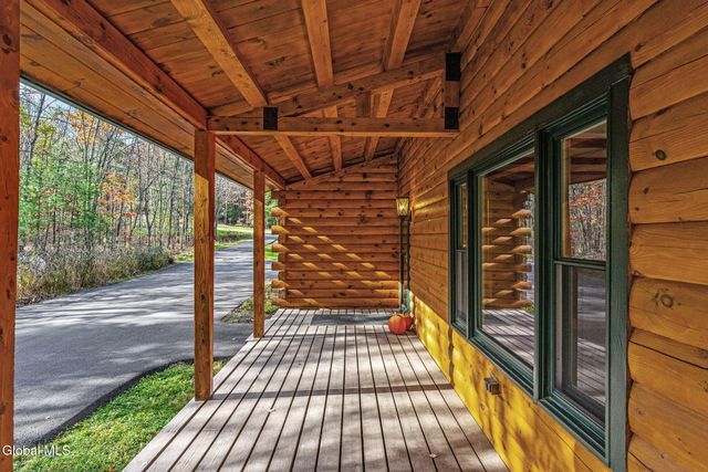 20 N Pine Drive, Nassau, NY 12123