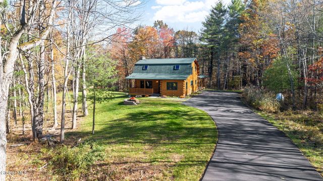 20 N Pine Drive, Nassau, NY 12123