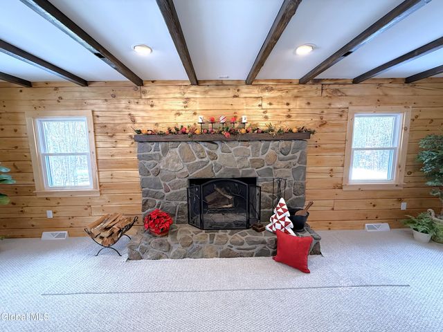 20 N Pine Drive, Nassau, NY 12123