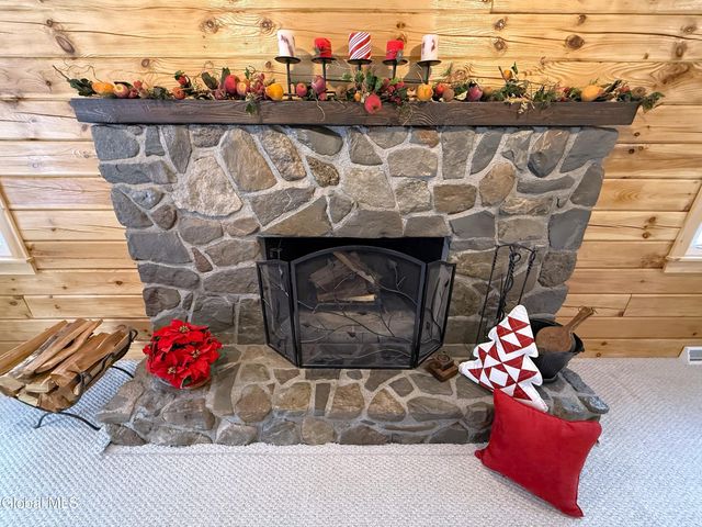 20 N Pine Drive, Nassau, NY 12123