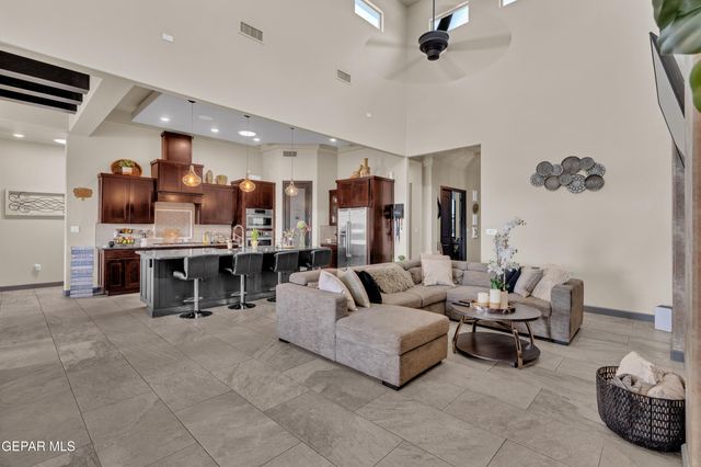 12284 Fresh Water Drive, Horizon City, TX 79928