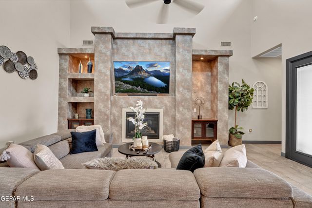 12284 Fresh Water Drive, Horizon City, TX 79928