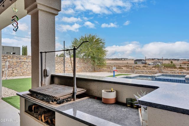 12284 Fresh Water Drive, Horizon City, TX 79928