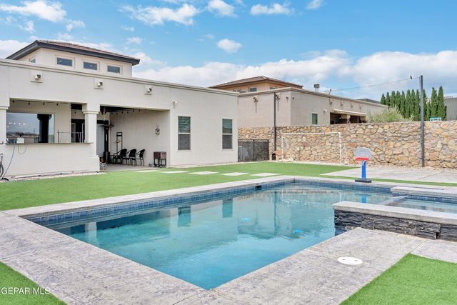 12284 Fresh Water Drive, Horizon City, TX 79928