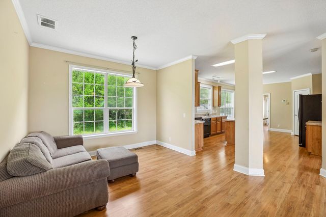 233 Scenic Ln, Auburntown, TN 37016