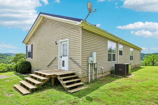 233 Scenic Ln, Auburntown, TN 37016