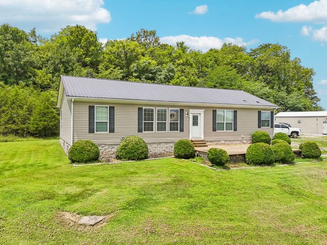 233 Scenic Ln, Auburntown, TN 37016