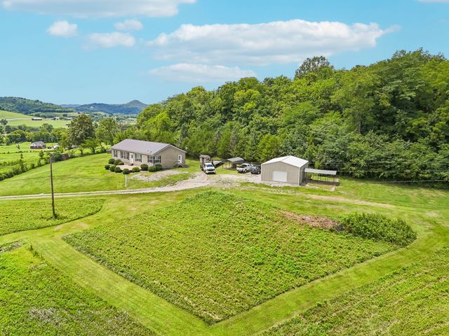 233 Scenic Ln, Auburntown, TN 37016