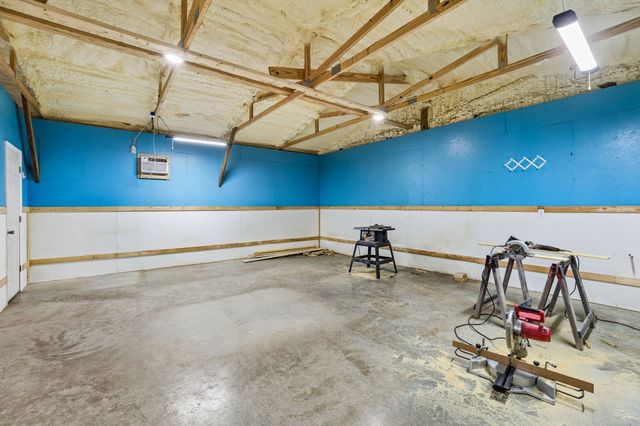 233 Scenic Ln, Auburntown, TN 37016