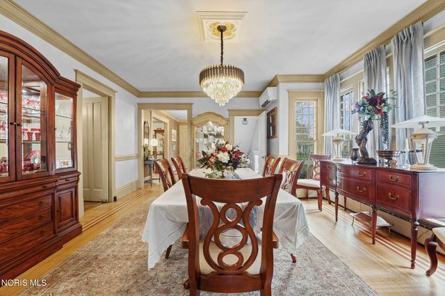 1041 S Main Street, Findlay, OH 45840