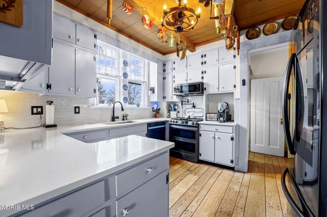 1041 S Main Street, Findlay, OH 45840