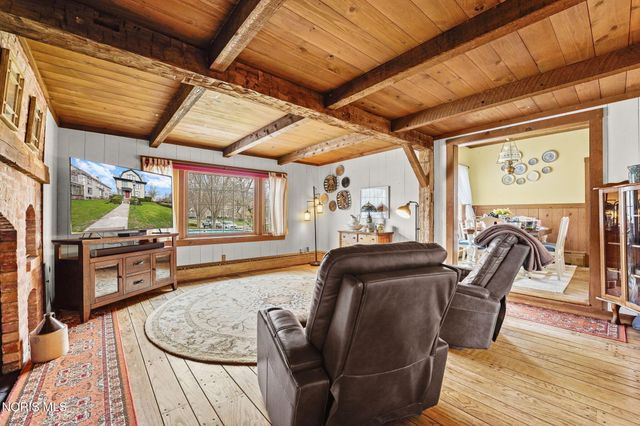 1041 S Main Street, Findlay, OH 45840