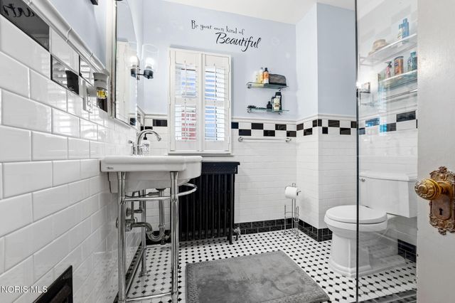 1041 S Main Street, Findlay, OH 45840