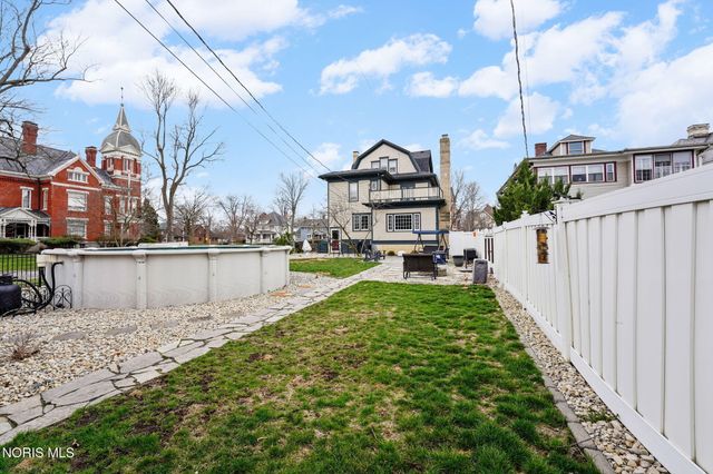 1041 S Main Street, Findlay, OH 45840