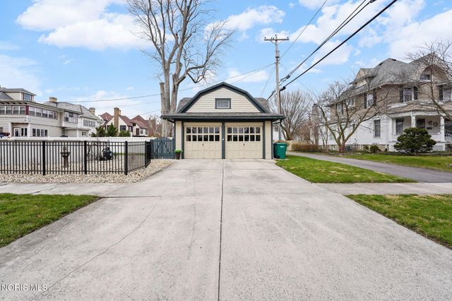 1041 S Main Street, Findlay, OH 45840