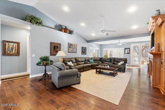 327 E QUARTERHORSE Lane E, Camp Verde, AZ 86322