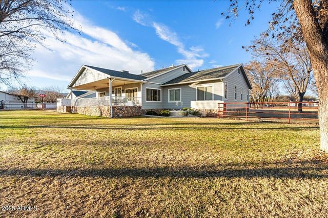 327 E QUARTERHORSE Lane E, Camp Verde, AZ 86322