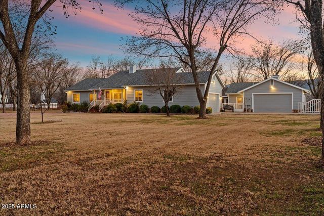 327 E QUARTERHORSE Lane E, Camp Verde, AZ 86322