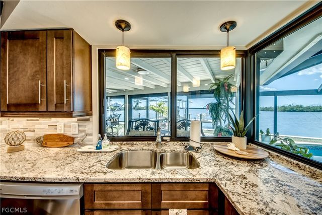 11599 Island AVE, Matlacha, FL 33993