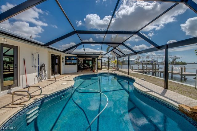 11599 Island AVE, Matlacha, FL 33993