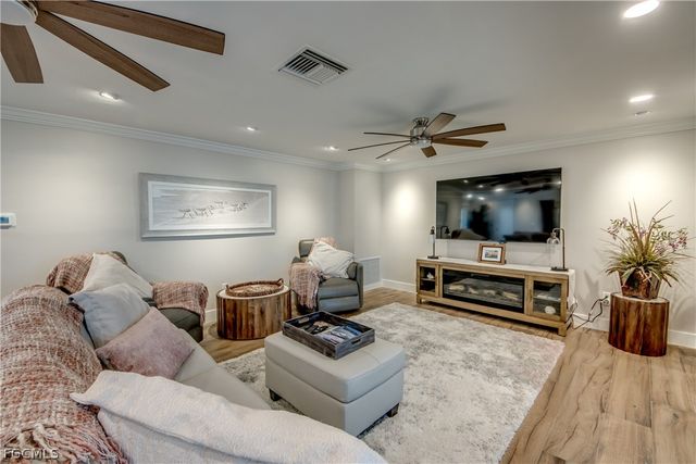 11599 Island AVE, Matlacha, FL 33993