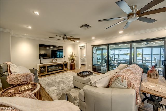 11599 Island AVE, Matlacha, FL 33993