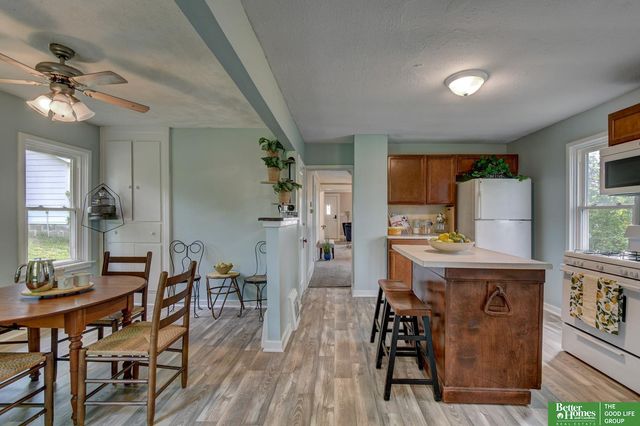 9424 N 30 Street, Omaha, NE 68112
