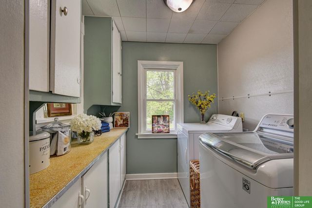 9424 N 30 Street, Omaha, NE 68112