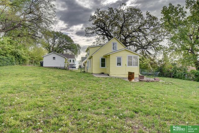 9424 N 30 Street, Omaha, NE 68112