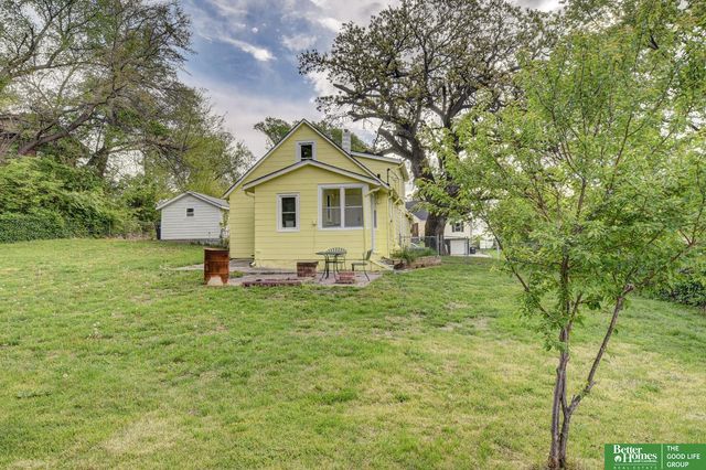 9424 N 30 Street, Omaha, NE 68112