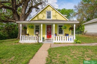 9424 N 30 Street, Omaha, NE 68112