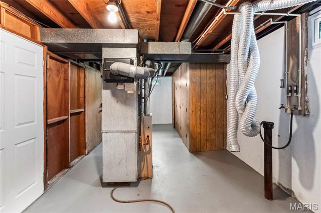 1525 Keelen Drive, Dellwood, MO 63136