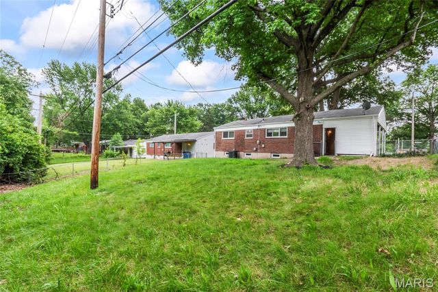 1525 Keelen Drive, Dellwood, MO 63136