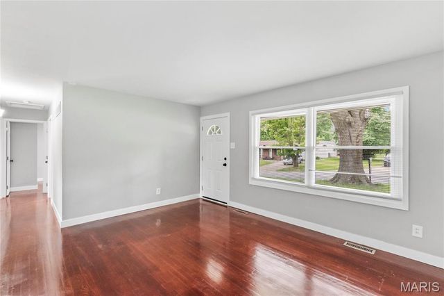 1525 Keelen Drive, Dellwood, MO 63136