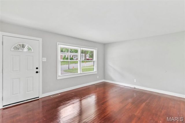 1525 Keelen Drive, Dellwood, MO 63136