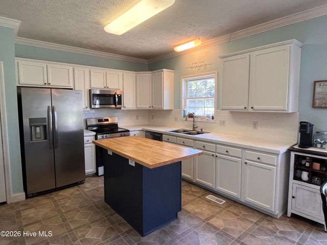 1977 Styrons Landing Road SW, Supply, NC 28462